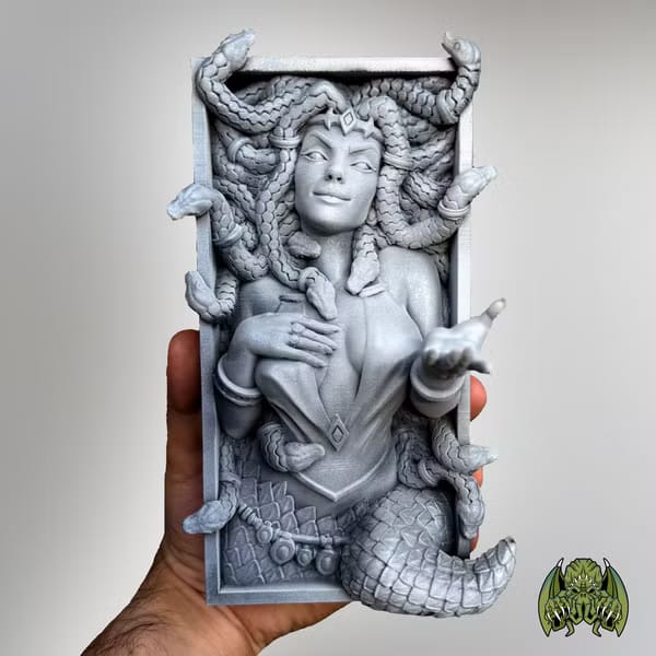 Cale Livre Medusa Gorgonne